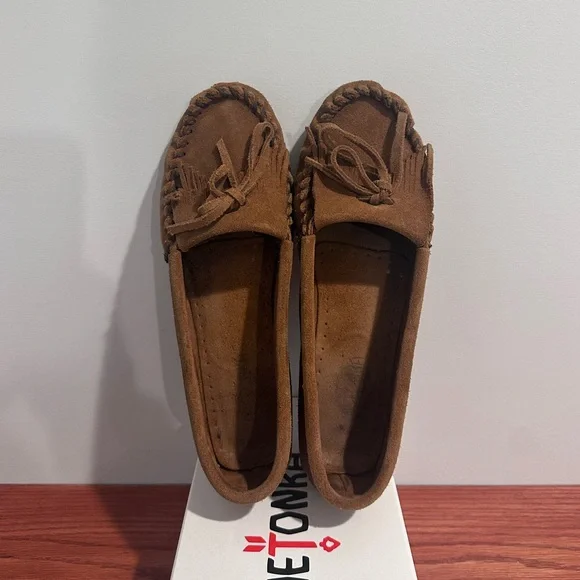 Minnetonka Moccasin Leather Kilty Moccs GUC - Picture 3 of 10